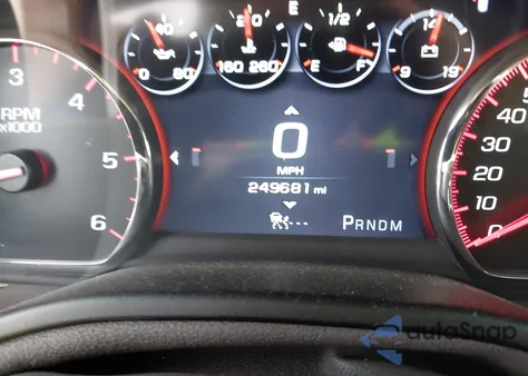 2016 GMC Yukon Xl Denali z USA, uszkodzony, nr VIN 1GKS2HKJ4GR355917